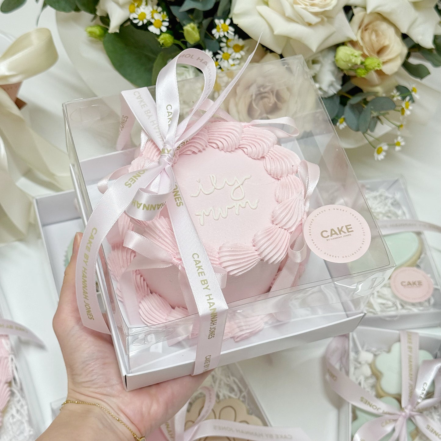 Mini Bow Cake | Mothers Day at CAKE