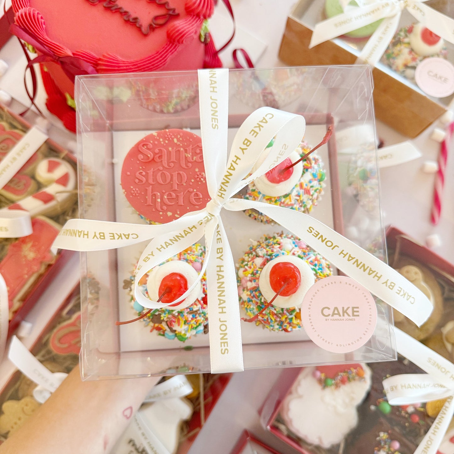 Festive Cupcakes | CAKE Christmas