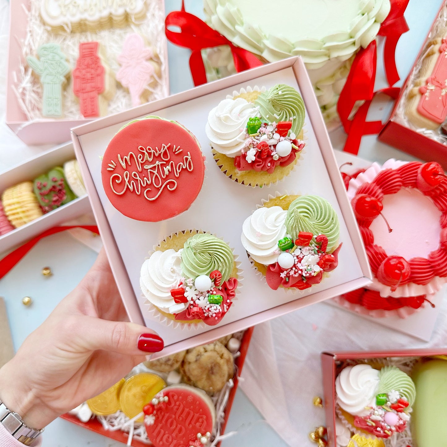 Festive Cupcakes | CAKE Christmas